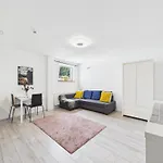 Superapart Obywatelska 42 - Near Pkp Ursus Polnocny Apartman