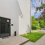 Superapart Obywatelska 42 - Near Pkp Ursus Polnocny Apartman Varsó