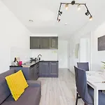 Apartman Superapart Obywatelska 42 - Near Pkp Ursus Polnocny Varsó