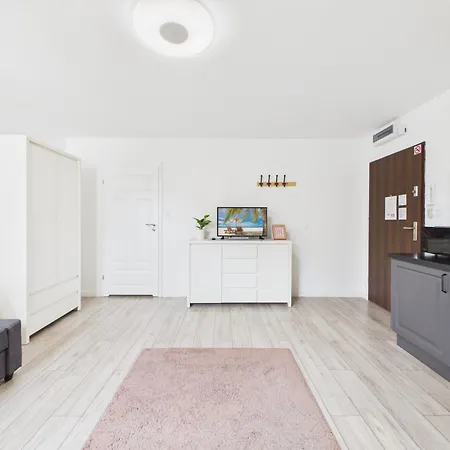 דירה Superapart Obywatelska 42 - Near Pkp Ursus Polnocny ורשה